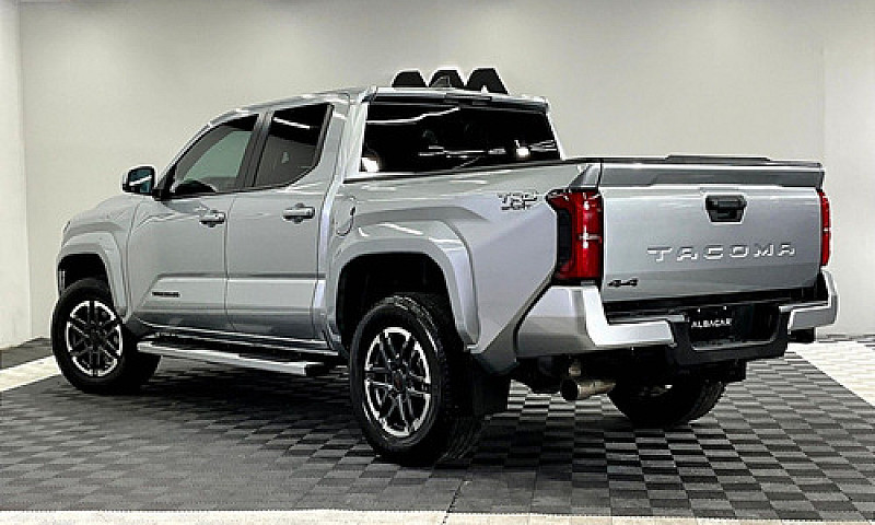 Toyota Tacoma 2024...