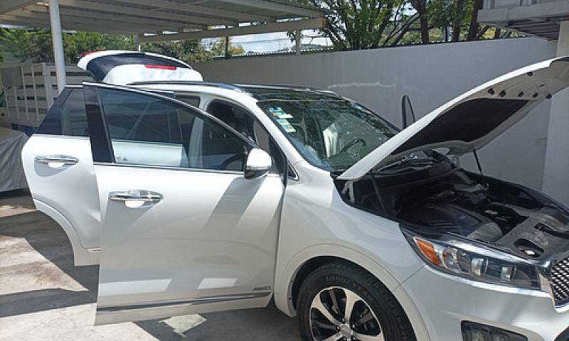 Kia Sorento 3.3L Sxl...