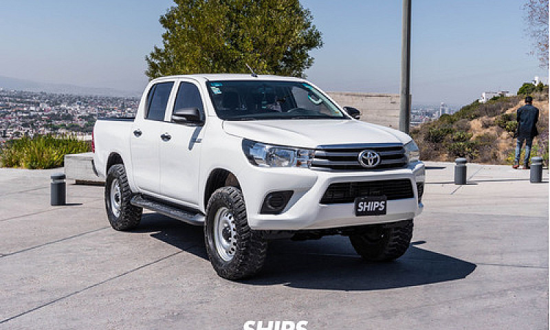 Toyota Hilux 2017...