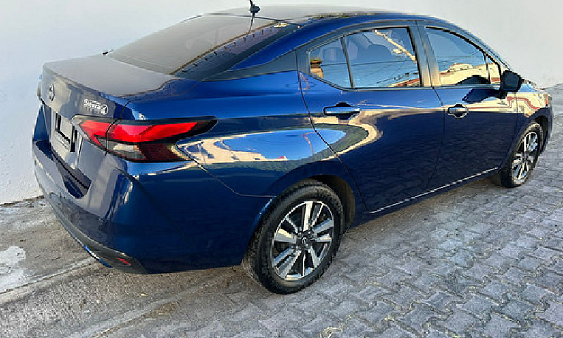 Nissan Versa 2023...