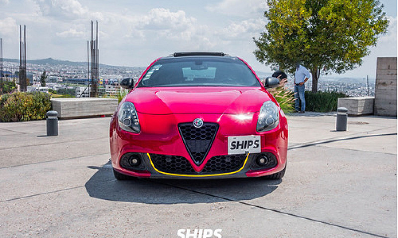 Alfa Romeo Giulietta...