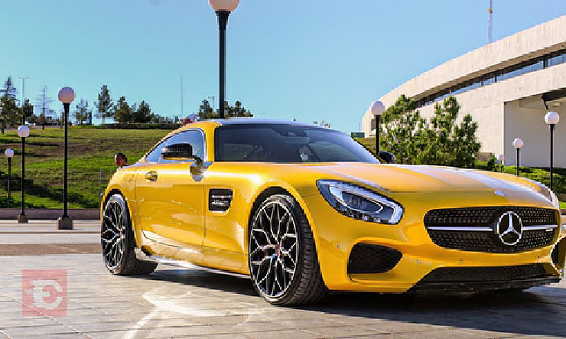 Mercedes-Benz Amg Gt...