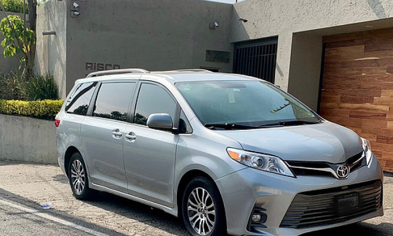 Toyota Sienna 3.5 Xl...
