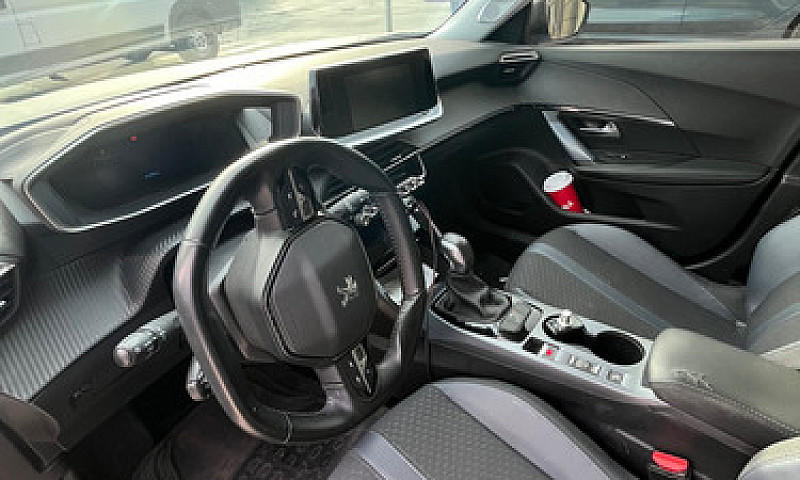 Peugeot 2008 1.2 Pur...