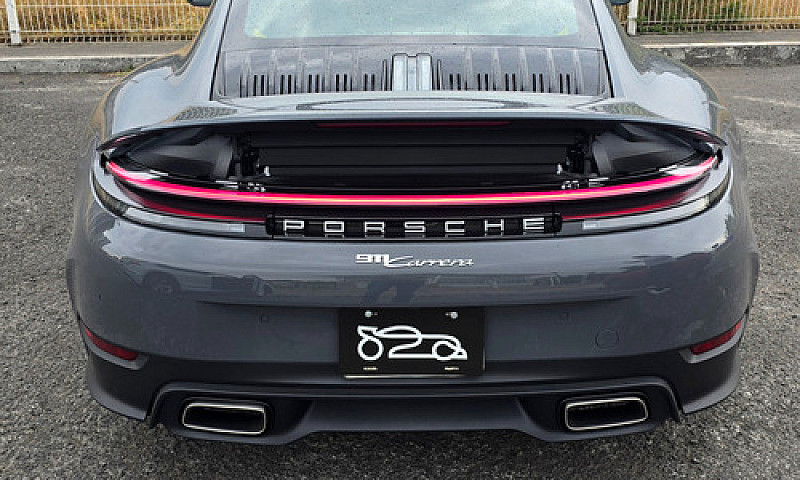 Porsche 911 Coupé...