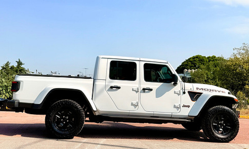 Jeep Gladiador Mojav...