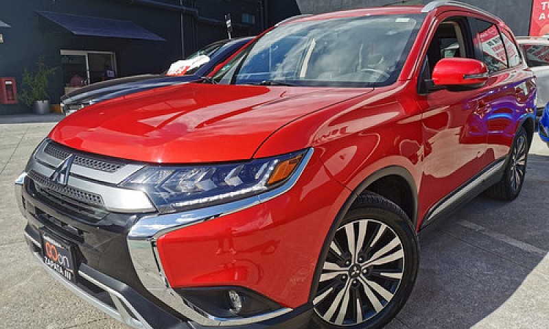 Mitsubishi Outlander...