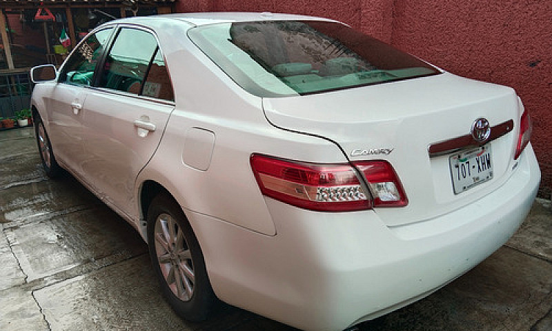Toyota Camry 3.5 Xle...