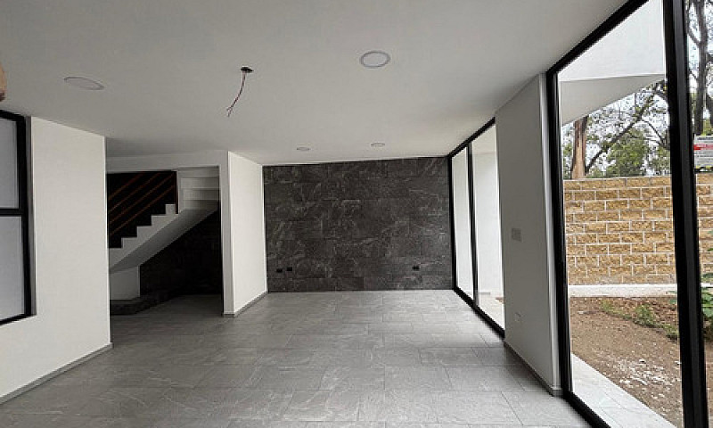 Casa En Venta En Fra...