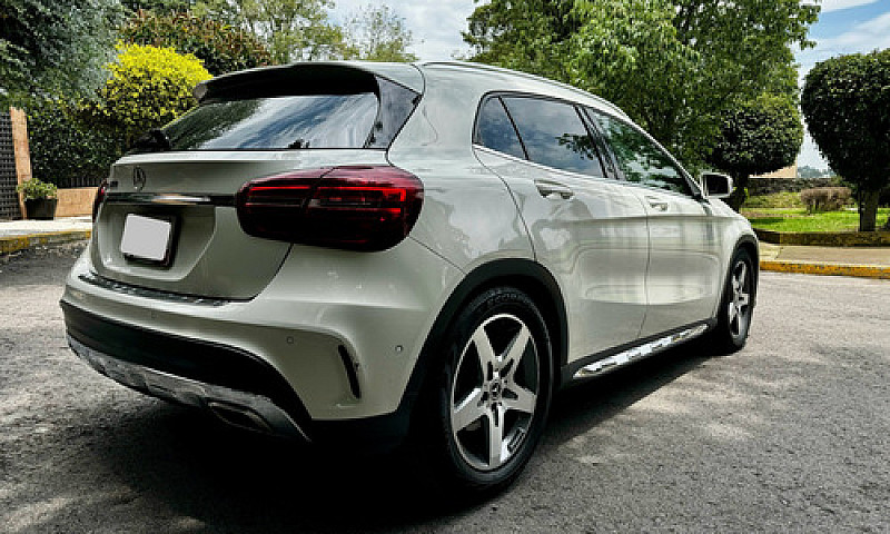 Mercedes-Benz Clase ...