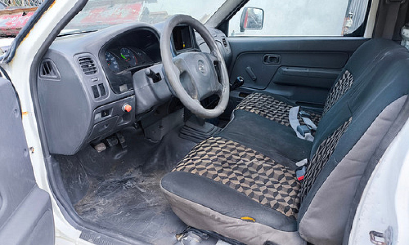Nissan Np300 Volteo ...