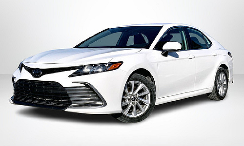 Toyota Camry 2022...