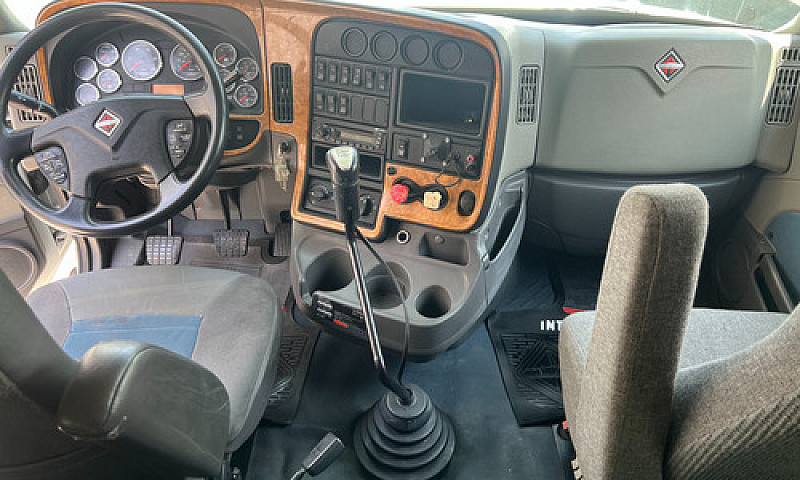 Tractocamion Interna...