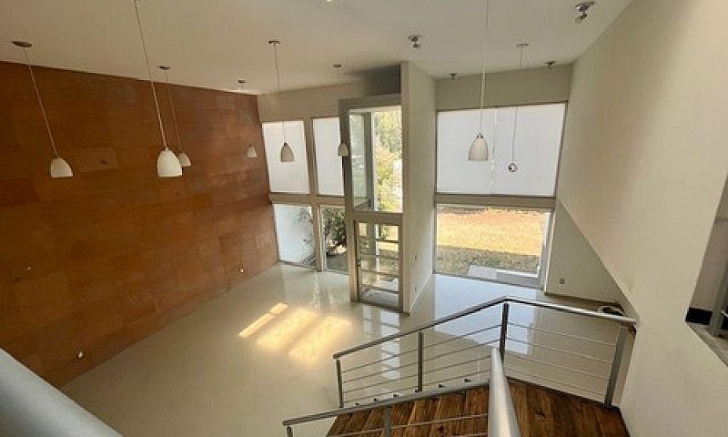 Casa Con Jardín, Ter...