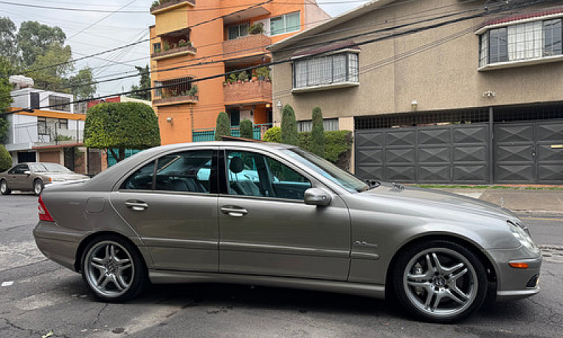 Mercedes-Benz Clase ...