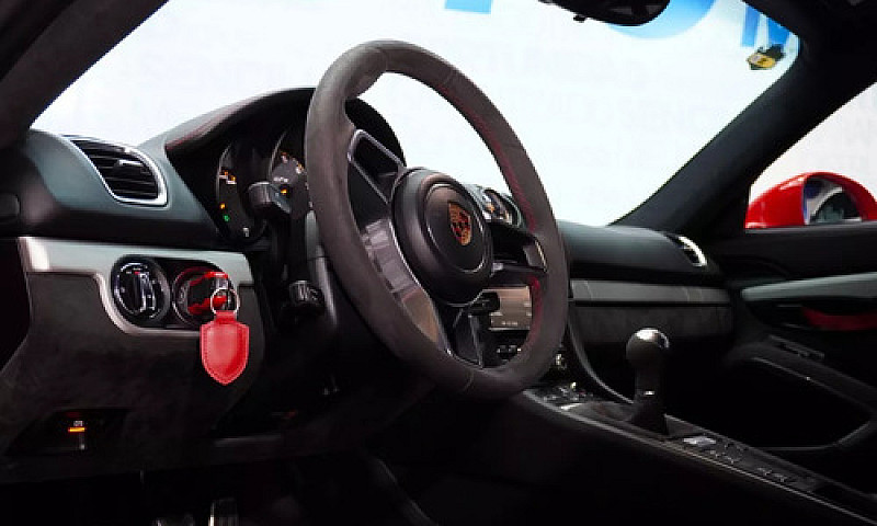 Posche Cayman Gt4 20...