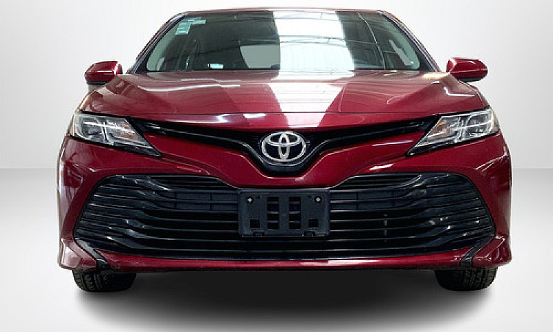 Toyota Camry 2020...