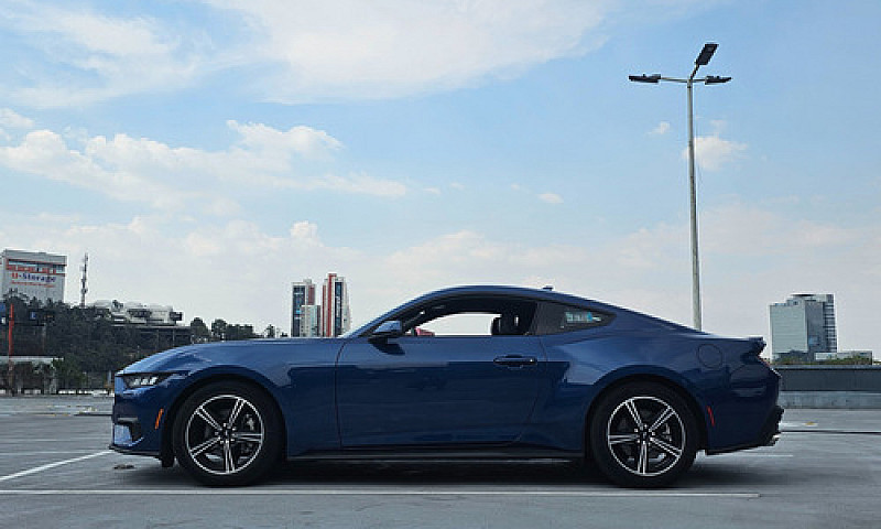 Ford Mustang 2.3 Eco...