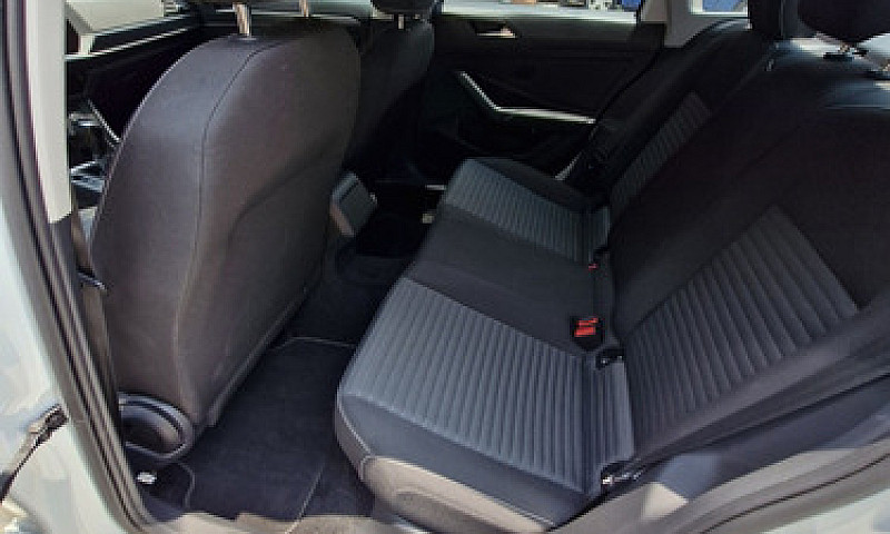 Volkswagen Jetta 1.4...