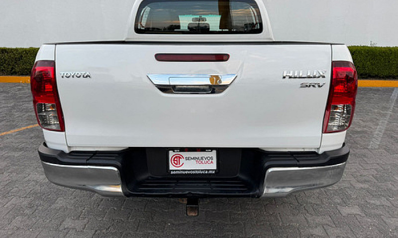 Toyota  Hilux Pick-U...