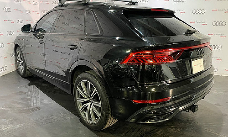 Audi Q8 2023...