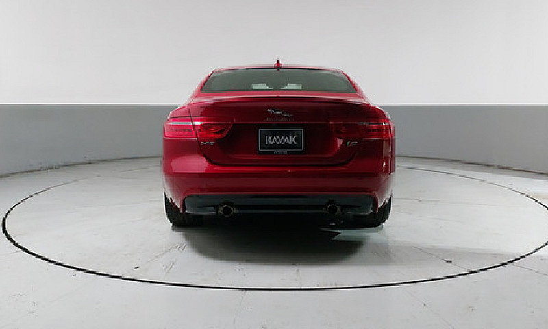 Jaguar Xe 3.0 S Auto...