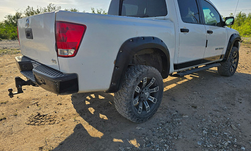 Nissan Titan 5.6L S ...