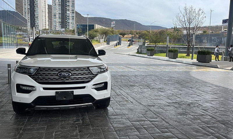 Ford Explorer 2020...