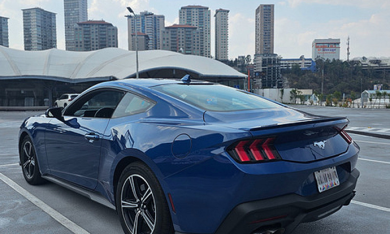 Ford Mustang 2.3 Eco...