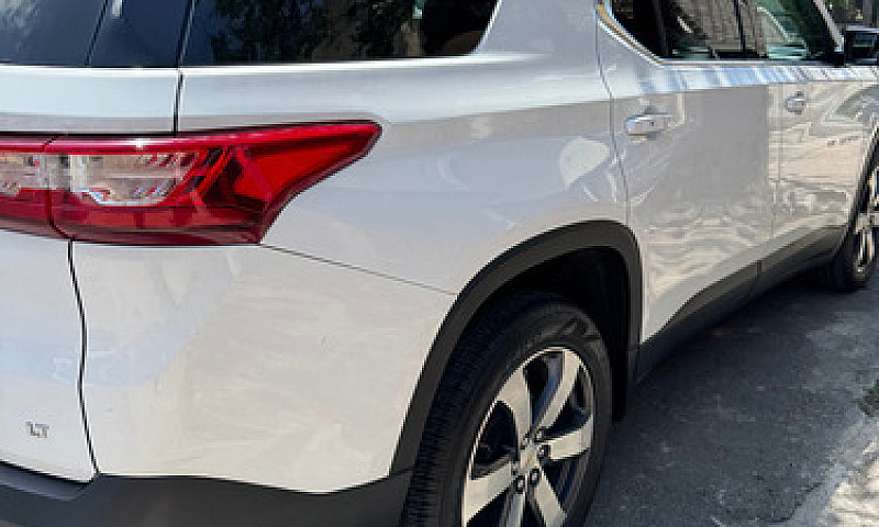 Chevrolet Traverse 3...