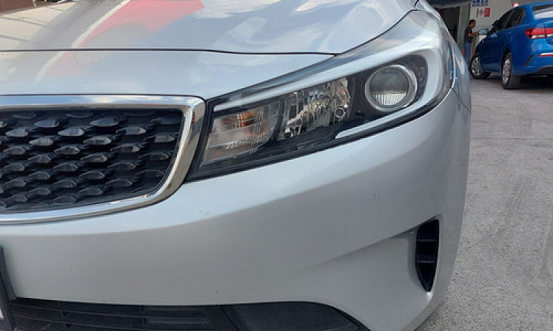 Kia Forte 2017...
