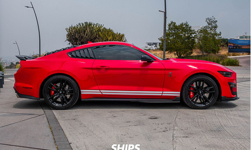 Ford Mustang 2021...