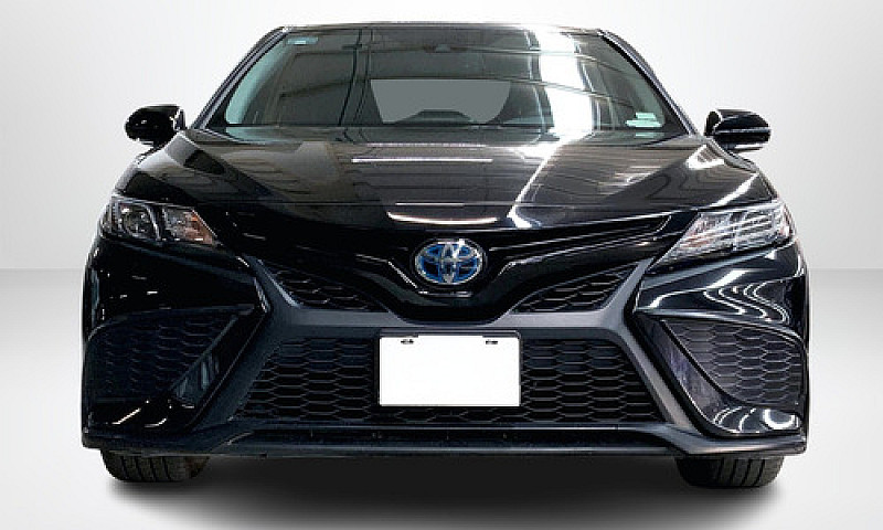 Toyota Camry 2023...