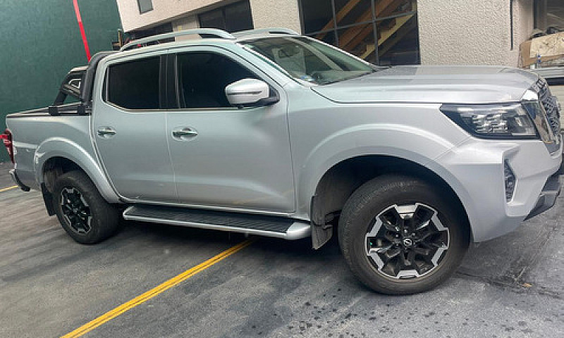Nissan Frontier 2.5 ...