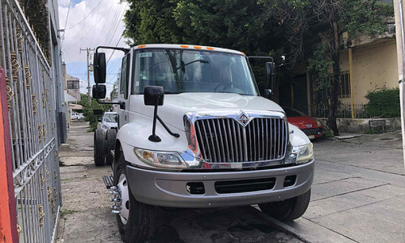 Camion International...