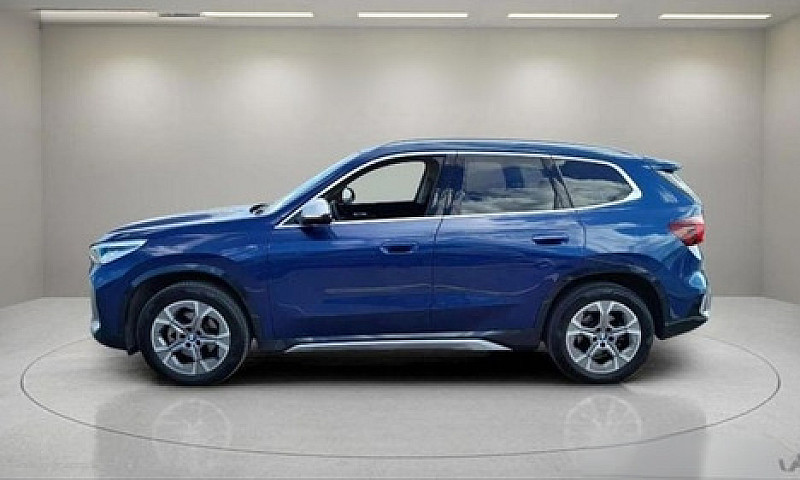 Bmw  X1  2024...