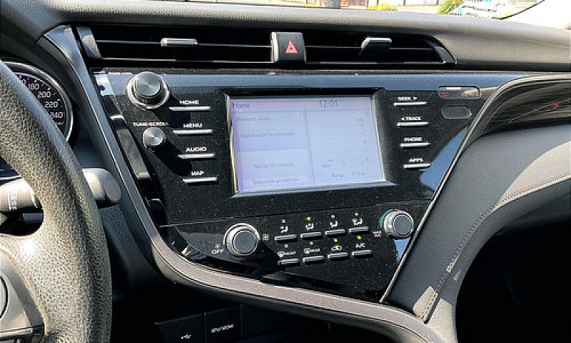 Toyota Camry 2020...