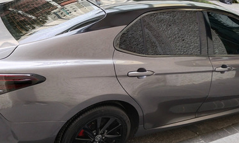 Toyota Camry 2.5 Hev...