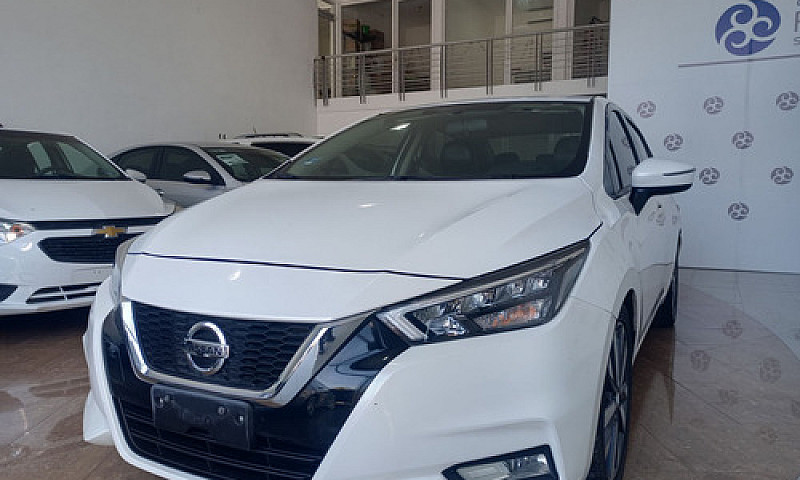 Nissan Versa 2020...
