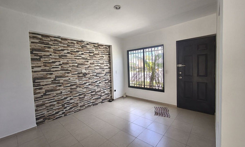 Venta De Casa De 3 R...