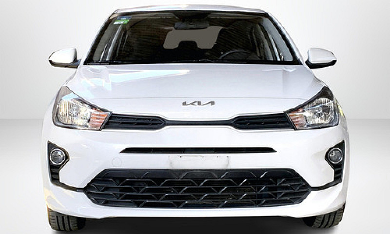 Kia Rio 2023...