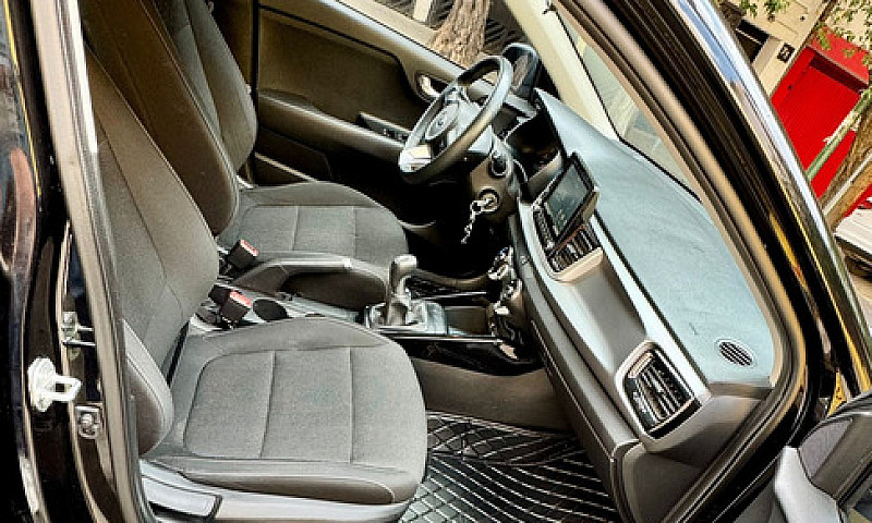 Kia Rio 1.6 Lx Sedan...