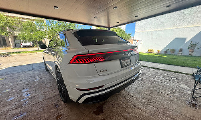 Audi Q8 Sline 2020 Q...