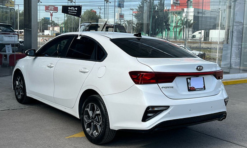 Kia Forte Sedan 2020...