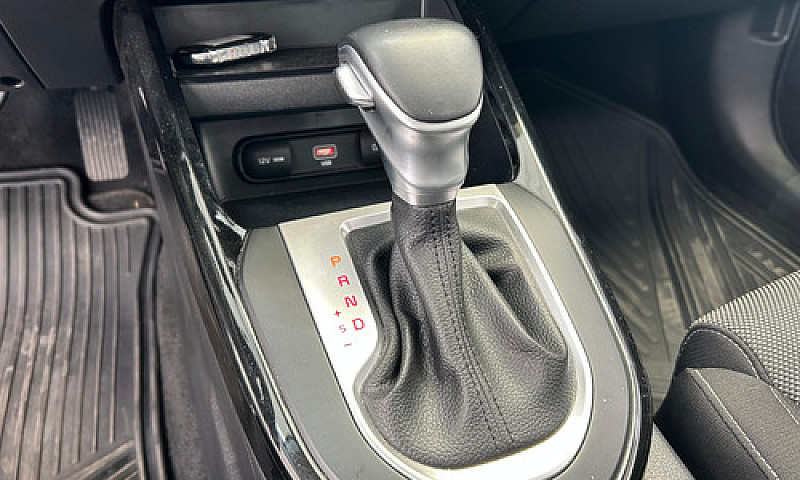 Kia Forte Sedan 2020...
