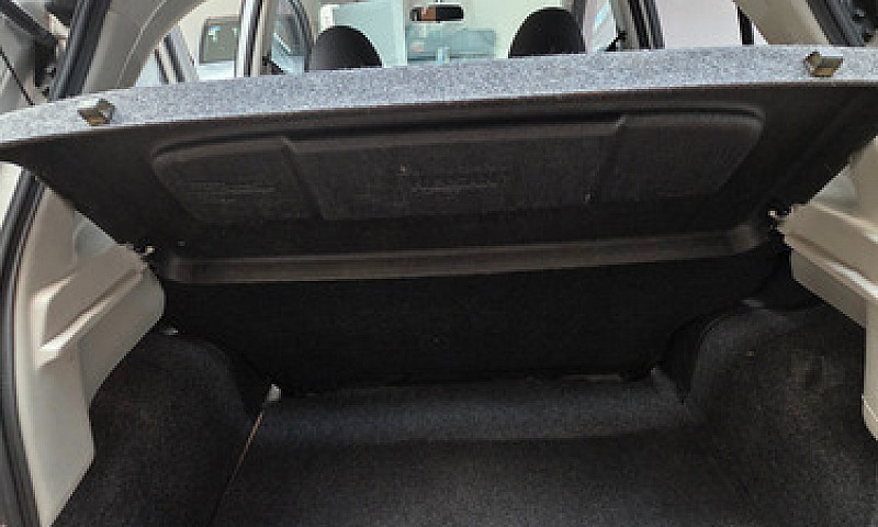 Nissan March 1.6 Sen...