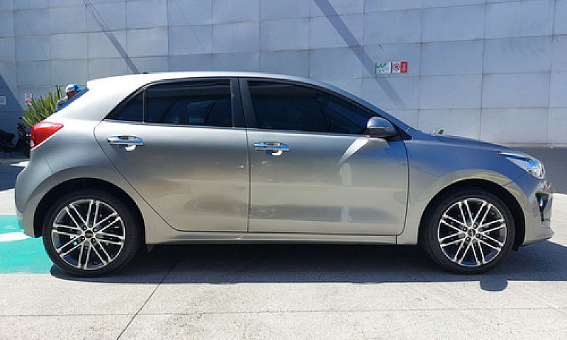 Kia Rio 2022...