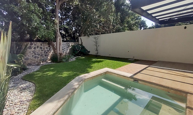 Casa Minimalista Nue...