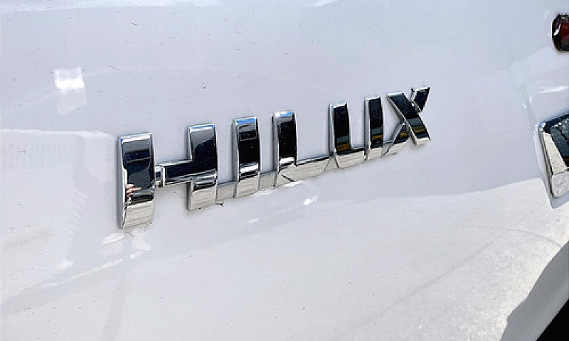 Toyota Hilux 2020...