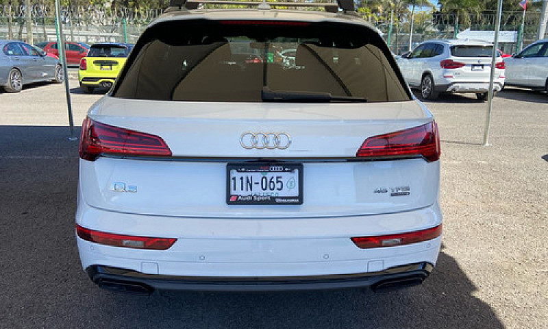 Audi Q5 2021...